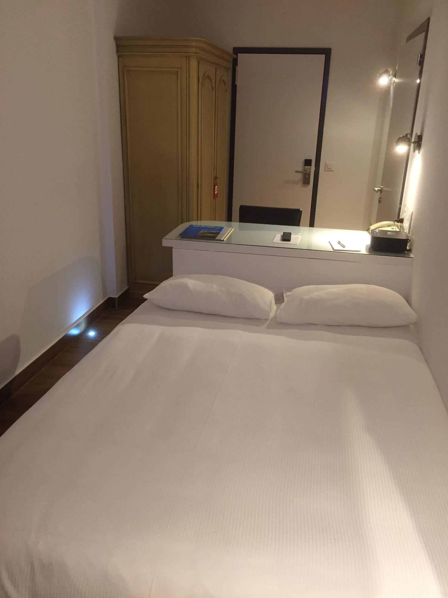 Hotel Campione Bissone Bagian luar foto
